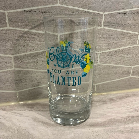 Spring decor bundle! - Picture 2 of 3